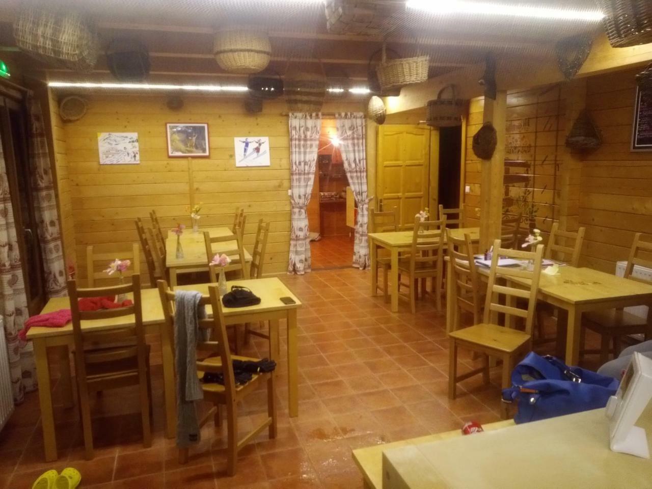 Le Chalet Des Buisses Hotel Roubion Exterior photo